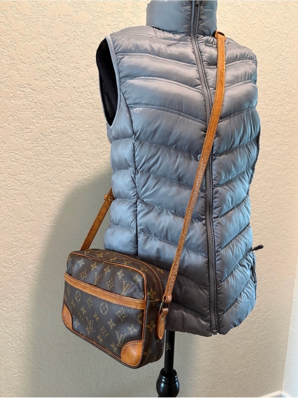 Louis Vuitton Trocadero 23 
Monogram Crossbody Bag
